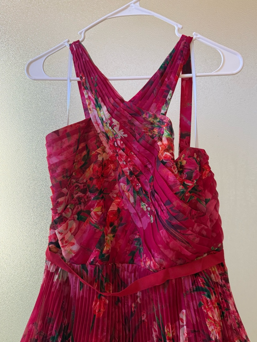 MARCHESA NOTTE Pleated Halter Floral Maxi Dress in Berry Sz 8 - Picture 7 of 9